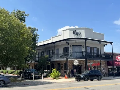 Bumble Bee Blinds of Boerne Is Moving to Main Street