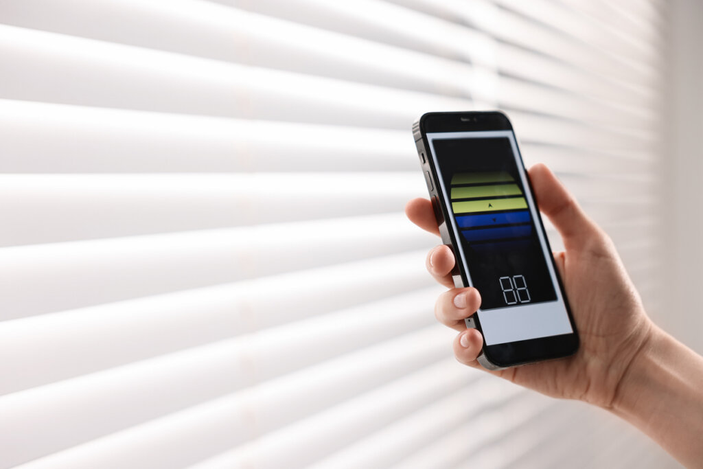 Brighton, MI Smart Blinds