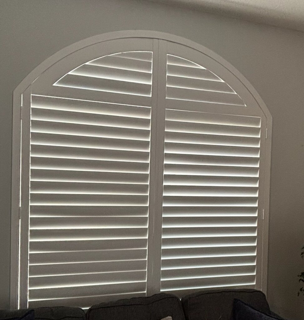 Why Are Boca Raton Homeowners Choosing Plantation Shutters Over Everything Else?