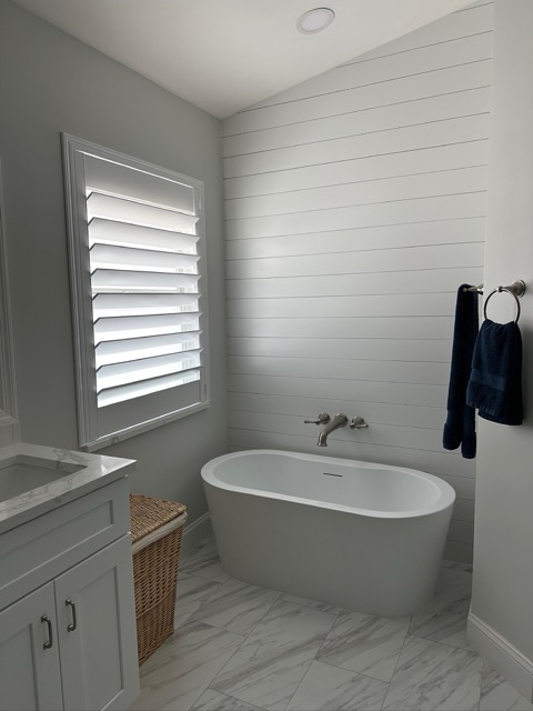 How Do You Choose Window Treatments for Broward County’s High-Humidity Areas?