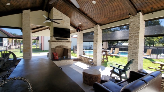 Ultimate Guide to Outdoor Shades: Choosing the Best for Your Space