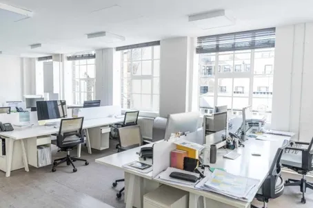 Transform Your Dallas Workspace with Modern Office Blinds