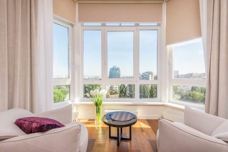 Installing Motorized Blinds in Dallas: Pro Tips & FAQs