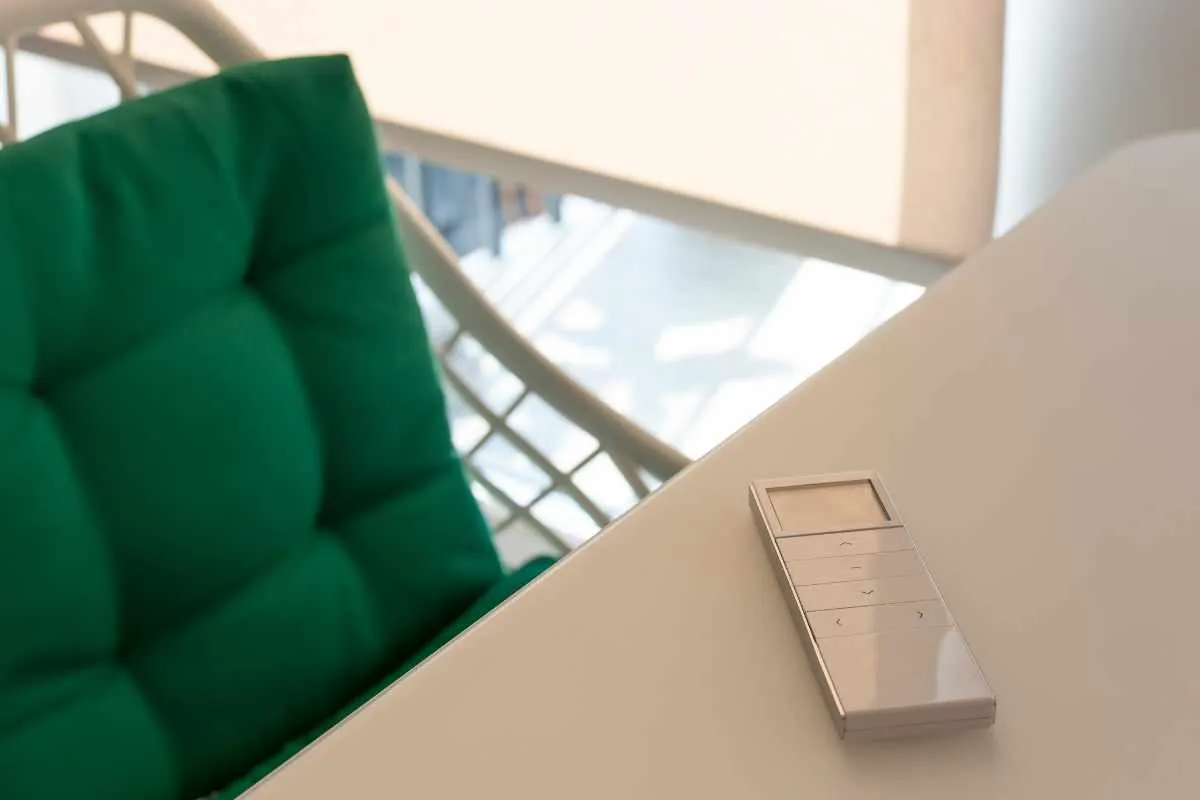 Remote control window shades