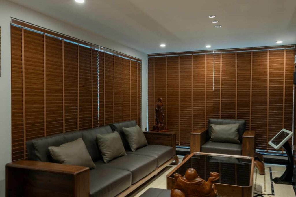 Motorized wood blinds