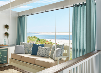 Choosing the Right Fabric for Exterior Shades in Jupiter